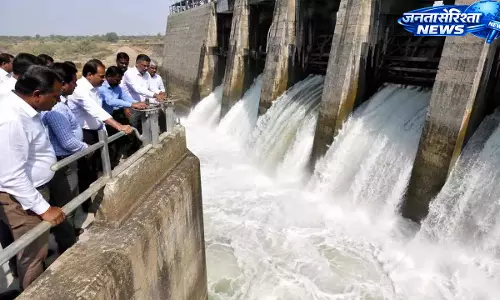 बबली प्रोजेक्ट के गेट खोले गए, गोदावरी नदी में छोड़ा गया पानी, सुप्रीम कोर्ट के निर्देश लागू बबली प्रोजेक्ट के गेट खोले गए, गोदावरी नदी में छोड़ा गया पानी, सुप्रीम कोर्ट के निर्देश लागू