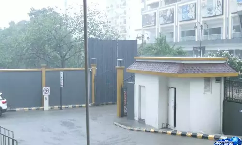 भारी बारिश के लिए ऑरेंज अलर्ट के बीच उत्तराखंड ने SMS से भेजी चेतावनी भारी बारिश के लिए ऑरेंज अलर्ट के बीच उत्तराखंड ने SMS से भेजी चेतावनी