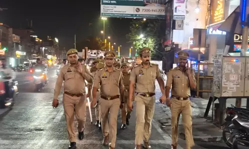 Festivals  को लेकर पुलिस का चेकिंग अभियान, सुरक्षा व्यवस्था कड़ी