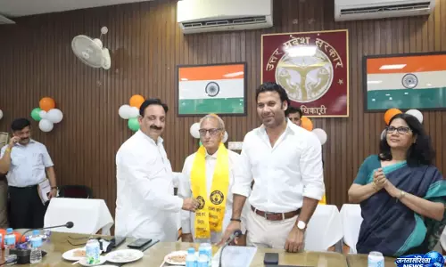 Saharanpur,  में करदाताओं का सम्मान, शील्ड व प्रमाण पत्र दिए गए