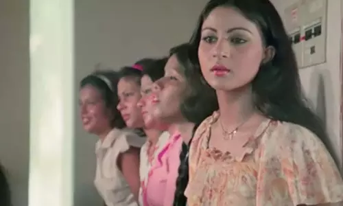 अनोखे Song ने बॉक्स ऑफिस पर मचाया धमाल अनोखे Song ने बॉक्स ऑफिस पर मचाया धमाल