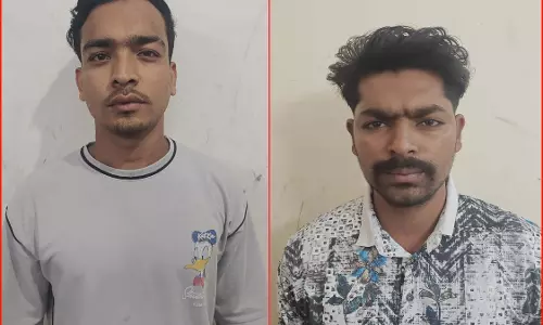रायपुर में हाफ मर्डर मामले में फरार 2 आरोपी गिरफ्तार रायपुर में हाफ मर्डर मामले में फरार 2 आरोपी गिरफ्तार