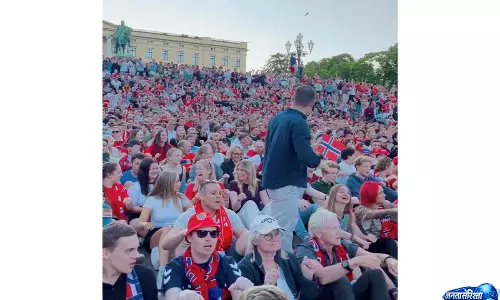 Norway फैंस का जश्न बिगड़ा, मेट्रो ट्रेनों को नुकसान Norway फैंस का जश्न बिगड़ा, मेट्रो ट्रेनों को नुकसान