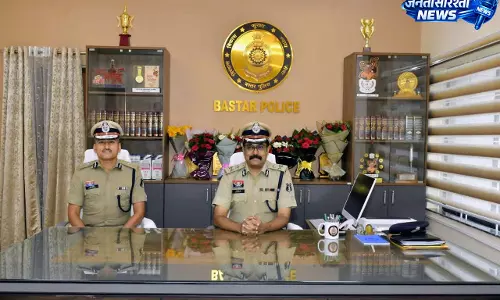 बस्तर रेंज के नए पुलिस महानिरीक्षक बने बद्रीनारायण मीणा बस्तर रेंज के नए पुलिस महानिरीक्षक बने बद्रीनारायण मीणा