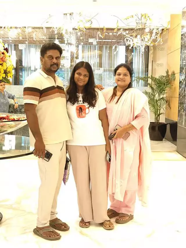 Dharmapuri में पत्नी-बेटी की हत्या के बाद कारोबारी ने दी जान Dharmapuri में पत्नी-बेटी की हत्या के बाद कारोबारी ने दी जान