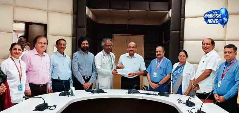 Rohtak स्वास्थ्य विश्वविद्यालय ने 2 वरिष्ठ प्रोफेसरों को विदाई दी Rohtak स्वास्थ्य विश्वविद्यालय ने 2 वरिष्ठ प्रोफेसरों को विदाई दी