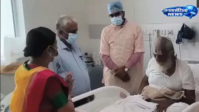 UP : महंत नृत्य गोपाल दास की तबीयत बिगड़ी, लखनऊ मेदांता में भर्ती, हालत में सुधार UP : महंत नृत्य गोपाल दास की तबीयत बिगड़ी, लखनऊ मेदांता में भर्ती, हालत में सुधार