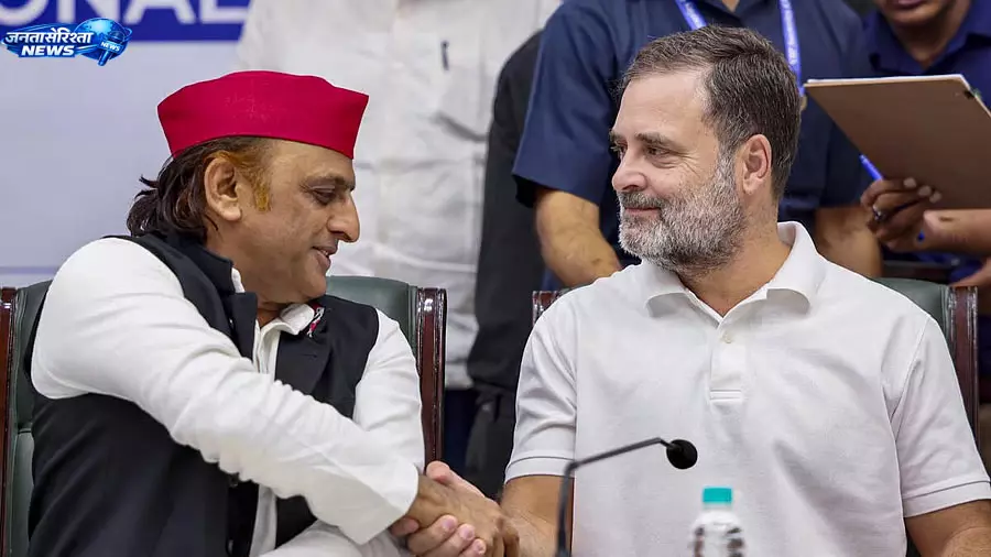 राहुल गांधी ने अखिलेश को दी बधाई, PDA पर दिया समर्थन राहुल गांधी ने अखिलेश को दी बधाई, PDA पर दिया समर्थन