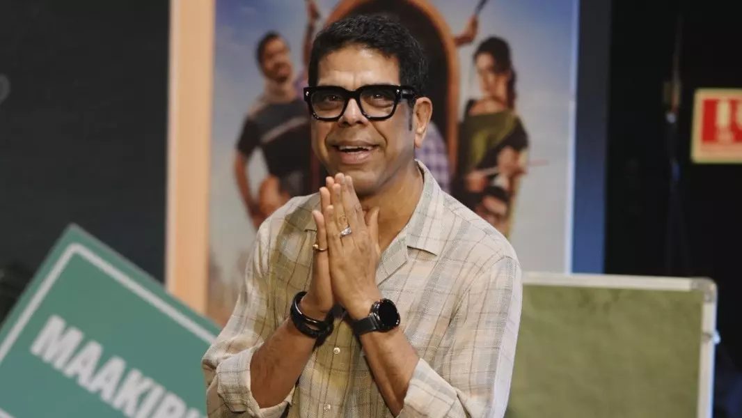 ओटीटी डेब्यू पर बोले मुरली शर्मा: हमारी बातचीत आपको हंसाएगी ओटीटी डेब्यू पर बोले मुरली शर्मा: हमारी बातचीत आपको हंसाएगी