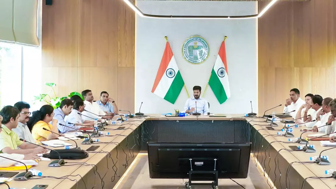 Telangana यादगिरिगुट्टा मंदिर में मठों के लिए ज़मीन देने की पॉलिसी बनाएगा Telangana यादगिरिगुट्टा मंदिर में मठों के लिए ज़मीन देने की पॉलिसी बनाएगा