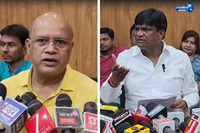 अरूप चटर्जी का ढुलू महतो पर हमला अरूप चटर्जी का ढुलू महतो पर हमला