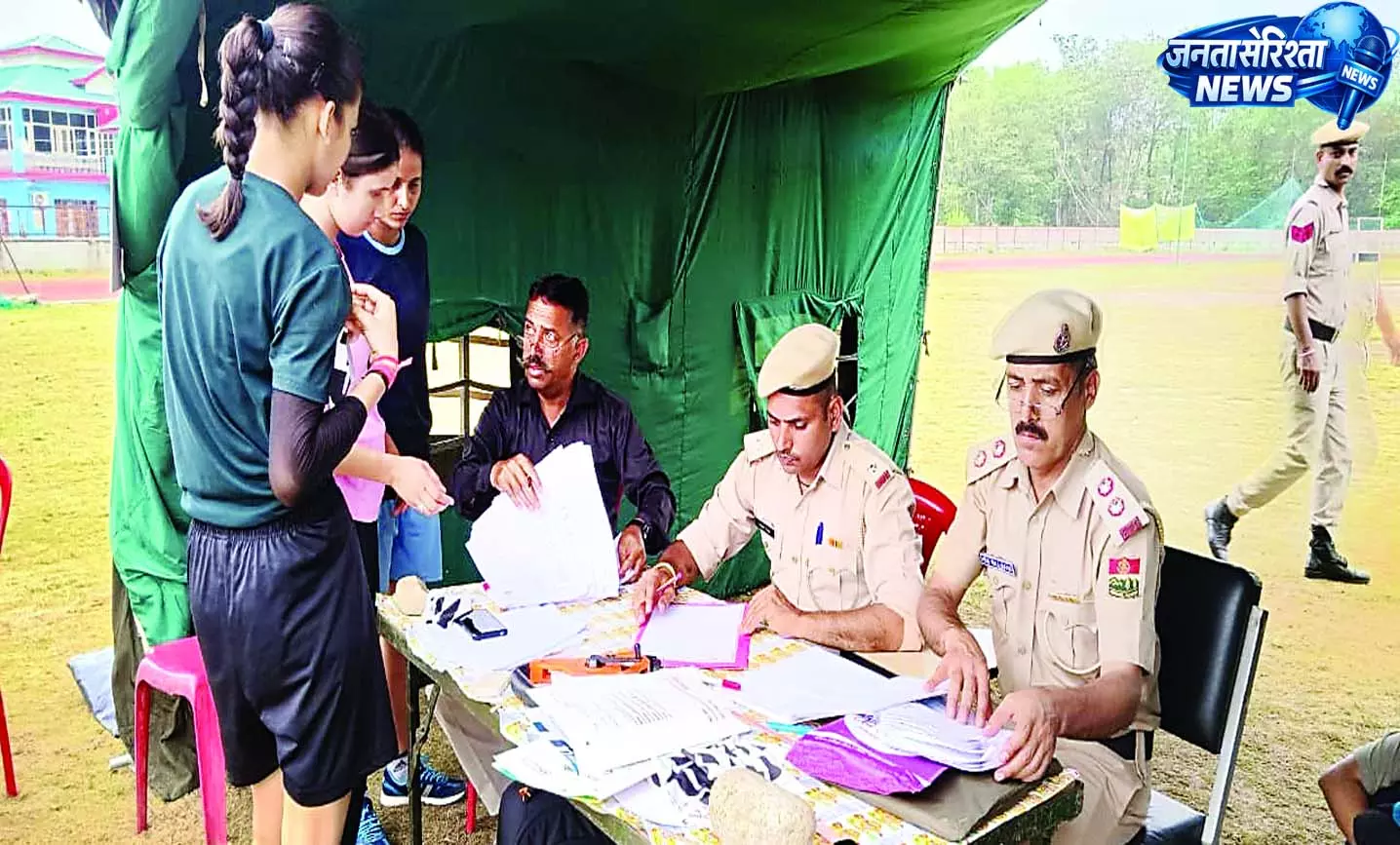 305 में से महज 71 युवतियां ही पार कर पाईं फिटनेस टेस्ट 305 में से महज 71 युवतियां ही पार कर पाईं फिटनेस टेस्ट