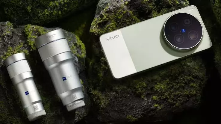 Vivo X500 Pro Max में मिल सकता है 200 मेगापिक्सल का हाई रिजॉल्यूशन पेरिस्कोप कैमरा Vivo X500 Pro Max में मिल सकता है 200 मेगापिक्सल का हाई रिजॉल्यूशन पेरिस्कोप कैमरा