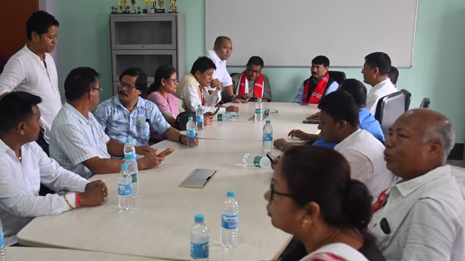 Assam में बाढ़ का संकट: धेमाजी में जमीनी हालात का जायजा लेंगे दोनों केंद्रीय मंत्री Assam में बाढ़ का संकट: धेमाजी में जमीनी हालात का जायजा लेंगे दोनों केंद्रीय मंत्री