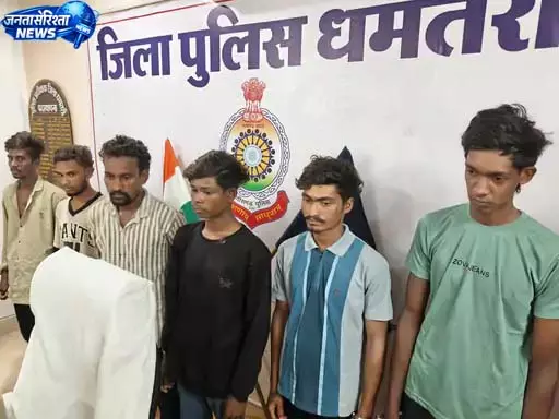 शराब पार्टी में दोस्त की हत्या का खुलासा, दो नाबालिग समेत 8 आरोपी गिरफ्तार शराब पार्टी में दोस्त की हत्या का खुलासा, दो नाबालिग समेत 8 आरोपी गिरफ्तार