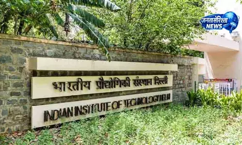 IIT-Delhi ने हवाई निगरानी के लिए सामरिक एयरोस्टेट का प्रदर्शन किया IIT-Delhi ने हवाई निगरानी के लिए सामरिक एयरोस्टेट का प्रदर्शन किया