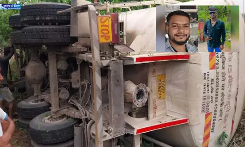 बलौदाबाजार में एक्सीडेंट, शराब दुकान के 2 कर्मचारियों की मौत