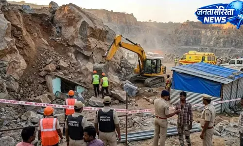 Bengaluru : खदान हादसा, विशाल चट्टान गिरने से 7 मजदूरों की मौत, कई घायल