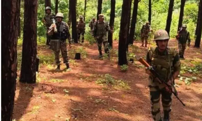 Manipur: NH-2 नाकाबंदी विरोध के बीच कांगपोकपी में मिला शव Manipur: NH-2 नाकाबंदी विरोध के बीच कांगपोकपी में मिला शव