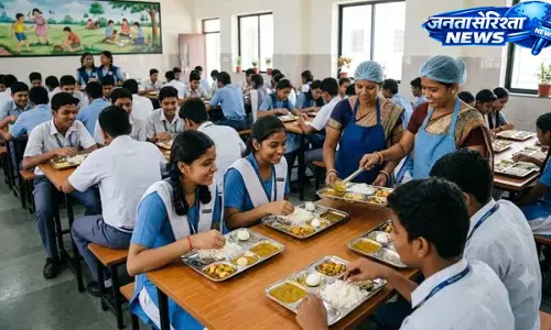 ओडिशा में कक्षा 9-10 को भी मिलेगा मुफ्त मिड-डे मील ओडिशा में कक्षा 9-10 को भी मिलेगा मुफ्त मिड-डे मील