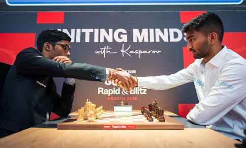 Grand Chess Tour: प्रग्गनानंदा की दमदार शुरुआत, गुकेश ने की वापसी Grand Chess Tour: प्रग्गनानंदा की दमदार शुरुआत, गुकेश ने की वापसी