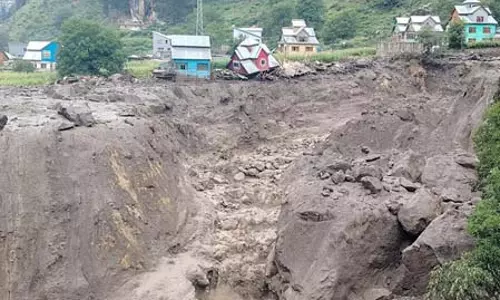 जम्मू-कश्मीर: डोडा में बादल फटने से सड़कें क्षतिग्रस्त, कई गांवों का जिले के दूसरे हिस्सों से संपर्क टूटा