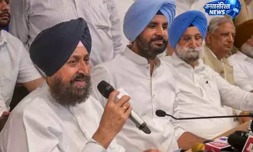 Punjab में नए संकट से बचने की कोशिश Punjab में नए संकट से बचने की कोशिश