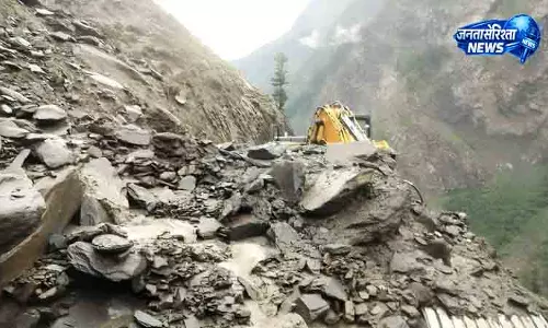 Chamba में बारिश ने तबाही मचाई, सड़कें कट गईं, घरों को नुकसान पहुंचा