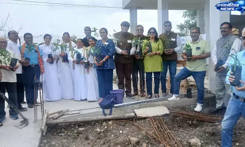Indore : रोटरी क्लबों का पौधारोपण अभियान, पर्यावरण संरक्षण का संकल्प Indore : रोटरी क्लबों का पौधारोपण अभियान, पर्यावरण संरक्षण का संकल्प