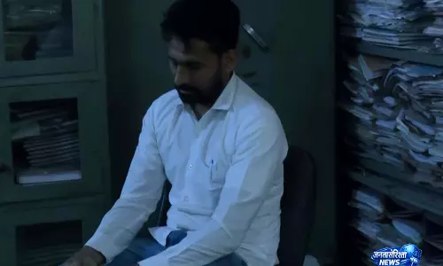 जयपुर नगर निगम के जमादार को ACB ने 50,000 रुपये की रिश्वत लेते हुए पकड़ा जयपुर नगर निगम के जमादार को ACB ने 50,000 रुपये की रिश्वत लेते हुए पकड़ा