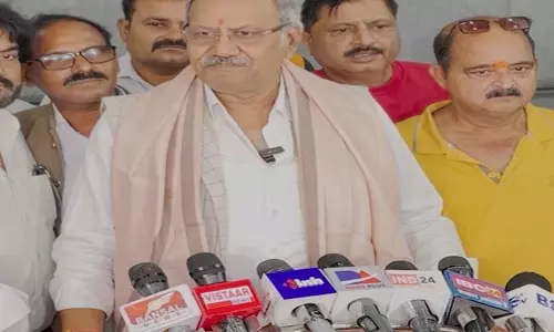 नकटी गांव मामले को लेकर सांसद बृजमोहन अग्रवाल ने जताई नाराजगी नकटी गांव मामले को लेकर सांसद बृजमोहन अग्रवाल ने जताई नाराजगी