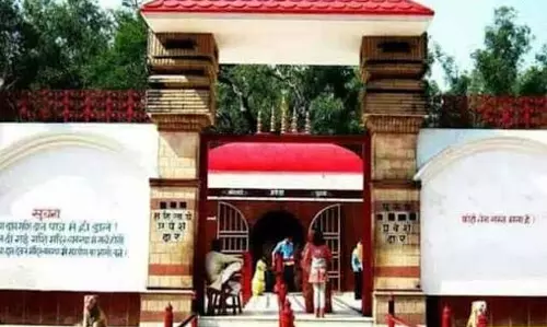 13 नामजद समेत 28 लोगों पर FIR 13 नामजद समेत 28 लोगों पर FIR