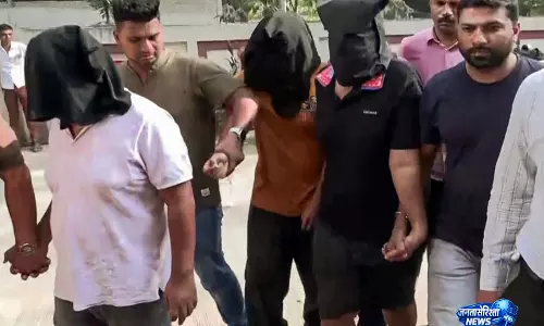 महाराष्ट्र: ठाणे पुलिस ने TET पेपर लीक मामले में तीन लोगों को किया गिरफ़्तार महाराष्ट्र: ठाणे पुलिस ने TET पेपर लीक मामले में तीन लोगों को किया गिरफ़्तार