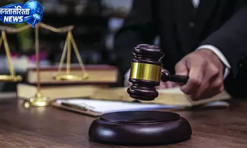 स्कूलों में मंत्रोच्चार पर किसी को बाध्य नहीं किया जा सकता, हाईकोर्ट ने की याचिका खारिज स्कूलों में मंत्रोच्चार पर किसी को बाध्य नहीं किया जा सकता, हाईकोर्ट ने की याचिका खारिज