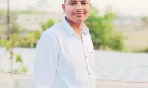 CG: तेज रफ्तार पिकअप ने स्कूटी सवार छात्र को कुचला, मौके पर मौत CG: तेज रफ्तार पिकअप ने स्कूटी सवार छात्र को कुचला, मौके पर मौत