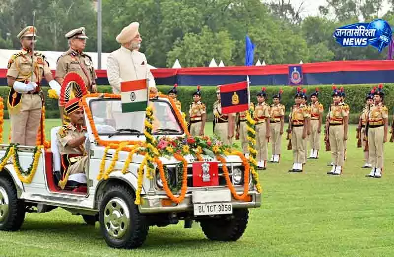 एल-जी संधू ने मानवीय, टेक्नोलॉजी-ड्रिवन पुलिसिंग की अपील की एल-जी संधू ने मानवीय, टेक्नोलॉजी-ड्रिवन पुलिसिंग की अपील की
