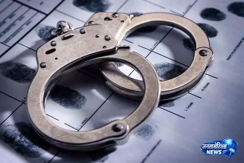 अलीपुर फायरिंग मामले में टिल्लू ताजपुरिया गिरोह के दो सहयोगी गिरफ्तार अलीपुर फायरिंग मामले में टिल्लू ताजपुरिया गिरोह के दो सहयोगी गिरफ्तार