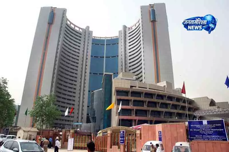 Delhi MCD ने नरेला क्षेत्र में स्वच्छता को बढ़ावा देने के लिए 56 वाहन जोड़े Delhi MCD ने नरेला क्षेत्र में स्वच्छता को बढ़ावा देने के लिए 56 वाहन जोड़े