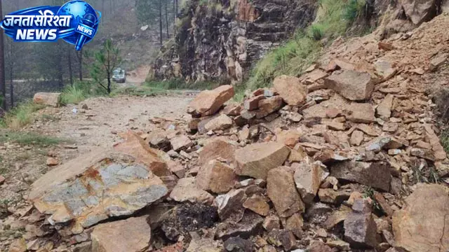 Pithoragarh : भारी बारिश से जनजीवन प्रभावित, कई मार्ग बंद Pithoragarh : भारी बारिश से जनजीवन प्रभावित, कई मार्ग बंद