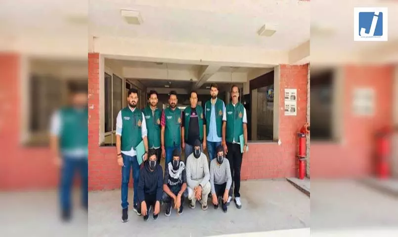 ISI हैंडलर के इशारे पर भारत में आतंकी घटना को अंजाम देने की योजना बना रहे चार आरोपी गिरफ्तार, मचा हड़कंप ISI हैंडलर के इशारे पर भारत में आतंकी घटना को अंजाम देने की योजना बना रहे चार आरोपी गिरफ्तार, मचा हड़कंप