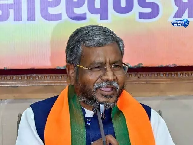 हत्याकांड पर सियासत तेज, सरकार पर हमला हत्याकांड पर सियासत तेज, सरकार पर हमला