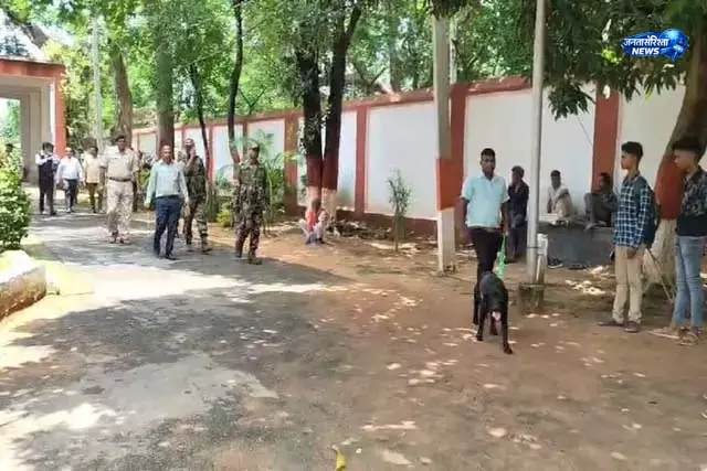 झारखंड कोर्ट सुरक्षा पर हाई अलर्ट झारखंड कोर्ट सुरक्षा पर हाई अलर्ट