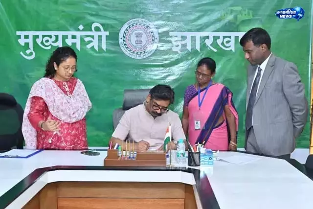 झारखंड में SIR अभियान की शुरुआत झारखंड में SIR अभियान की शुरुआत
