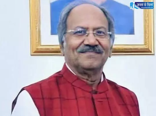 नकटी गांव को अंधेरे में उजाड़ देना गलत : सांसद बृजमोहन अग्रवाल नकटी गांव को अंधेरे में उजाड़ देना गलत : सांसद बृजमोहन अग्रवाल