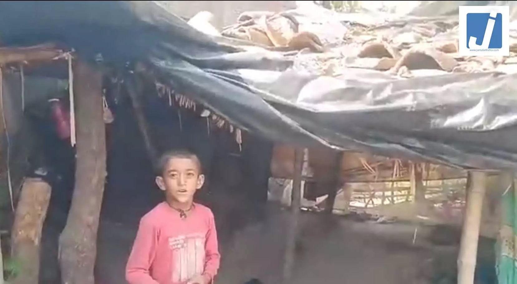 मासूम की विधायक से भावुक अपील, वीडियो सोशल मीडिया पर तेजी से चर्चा का विषय बना मासूम की विधायक से भावुक अपील, वीडियो सोशल मीडिया पर तेजी से चर्चा का विषय बना