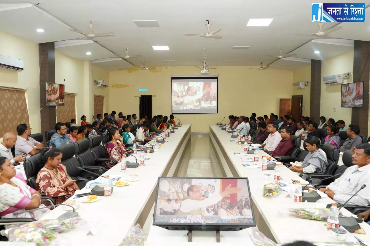 सुकमा में विकसित भारत गारंटी फॉर रोजगार एवं आजीविका मिशन ग्राम योजना का शुभारंभ सुकमा में विकसित भारत गारंटी फॉर रोजगार एवं आजीविका मिशन ग्राम योजना का शुभारंभ