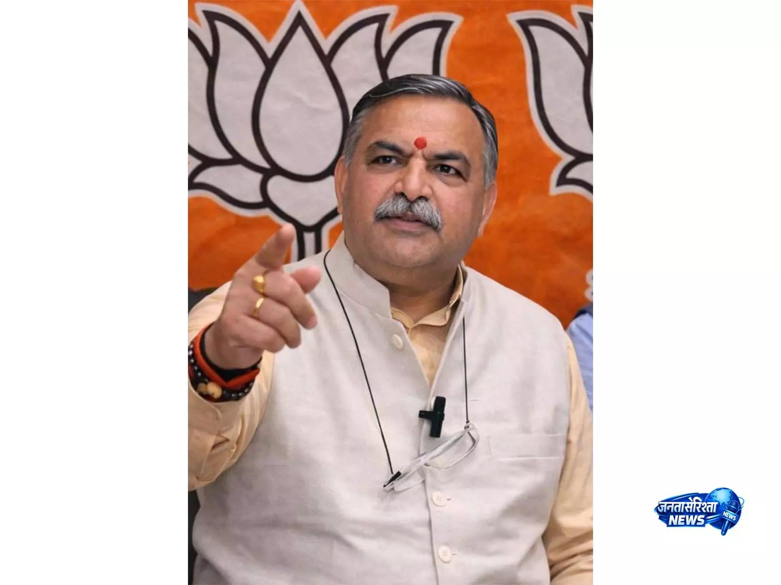 BJP का कांग्रेस पर ‘फर्जी जॉइनिंग ड्रामा’ का आरोप BJP का कांग्रेस पर ‘फर्जी जॉइनिंग ड्रामा’ का आरोप