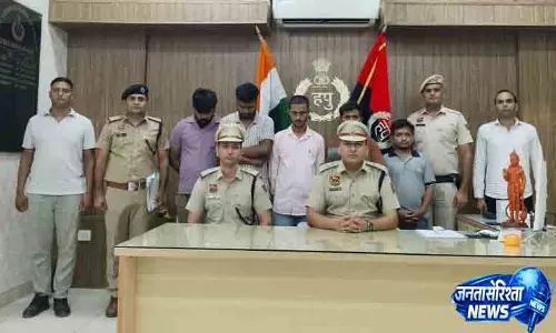 फर्जी क्रेडिट कार्ड इनाम घोटाले में Gurugram में छह गिरफ्तार फर्जी क्रेडिट कार्ड इनाम घोटाले में Gurugram में छह गिरफ्तार