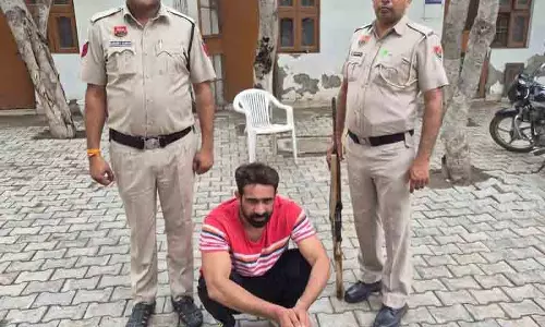 Gurugram में प्रेमिका को जिंदा जलाने का आरोप, आरोपी गिरफ्तार Gurugram में प्रेमिका को जिंदा जलाने का आरोप, आरोपी गिरफ्तार
