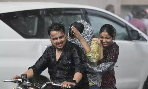 Bihar : मानसून हुआ सक्रिय, कई जिलों में बारिश येलो अलर्ट जारी Bihar : मानसून हुआ सक्रिय, कई जिलों में बारिश येलो अलर्ट जारी